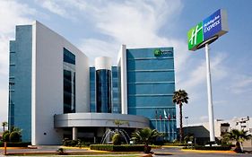 Holiday Inn Express San Luis Potosi 2*